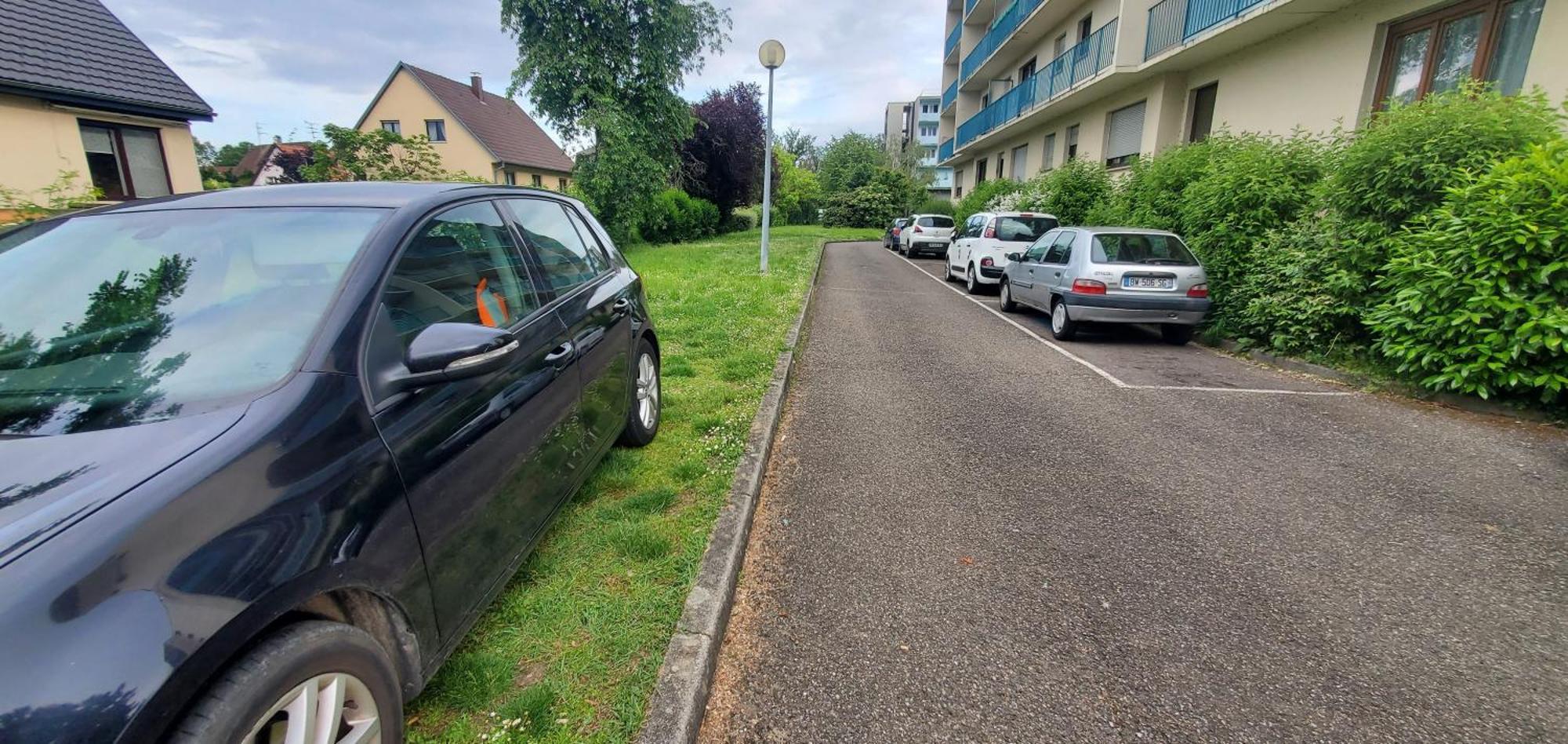 Studio Rdc Calme Avec Parking Ferme Pres Autoroute Et Tram C مُلووز المظهر الخارجي الصورة